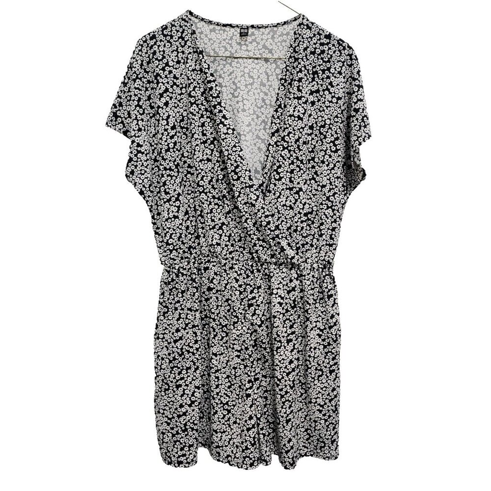 Uniqlo Womens Floral Romper Large Black White Elastic Waist Short Sleeve Cottage